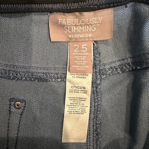 CHICOS FABULOUSLY SLIMMING JEANS 2.5 US SIZE 14 - Picture 6 of 10